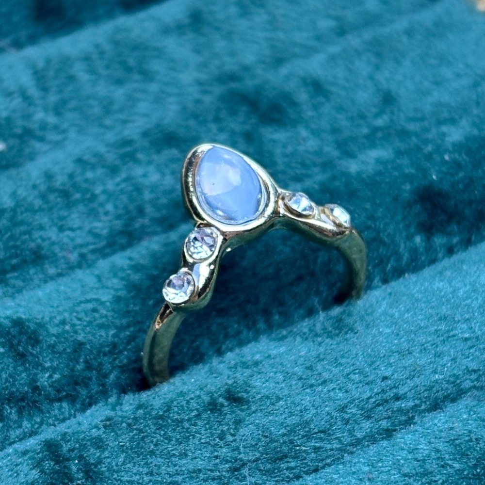 Gold Tone Faux Moonstone Chevron Ring Pear Cut Teardrop Rhinestone Boho Size 7